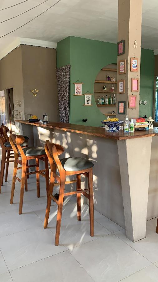 Dahlia Guesthouse Đảo Koh Rong Samloem Ngoại thất bức ảnh