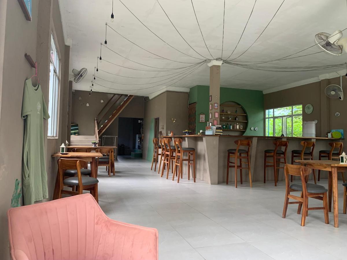Dahlia Guesthouse Đảo Koh Rong Samloem Ngoại thất bức ảnh