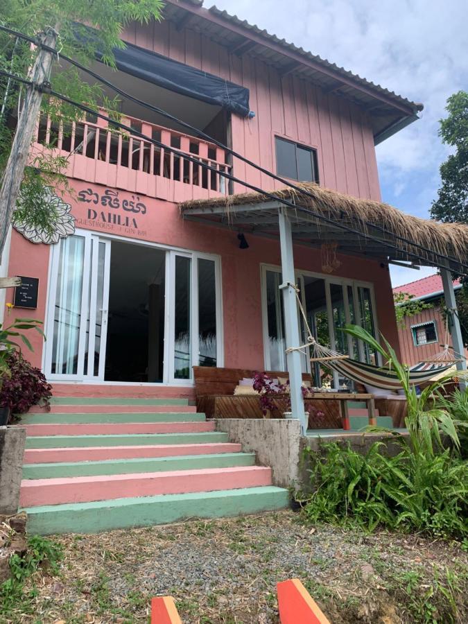 Dahlia Guesthouse Đảo Koh Rong Samloem Ngoại thất bức ảnh