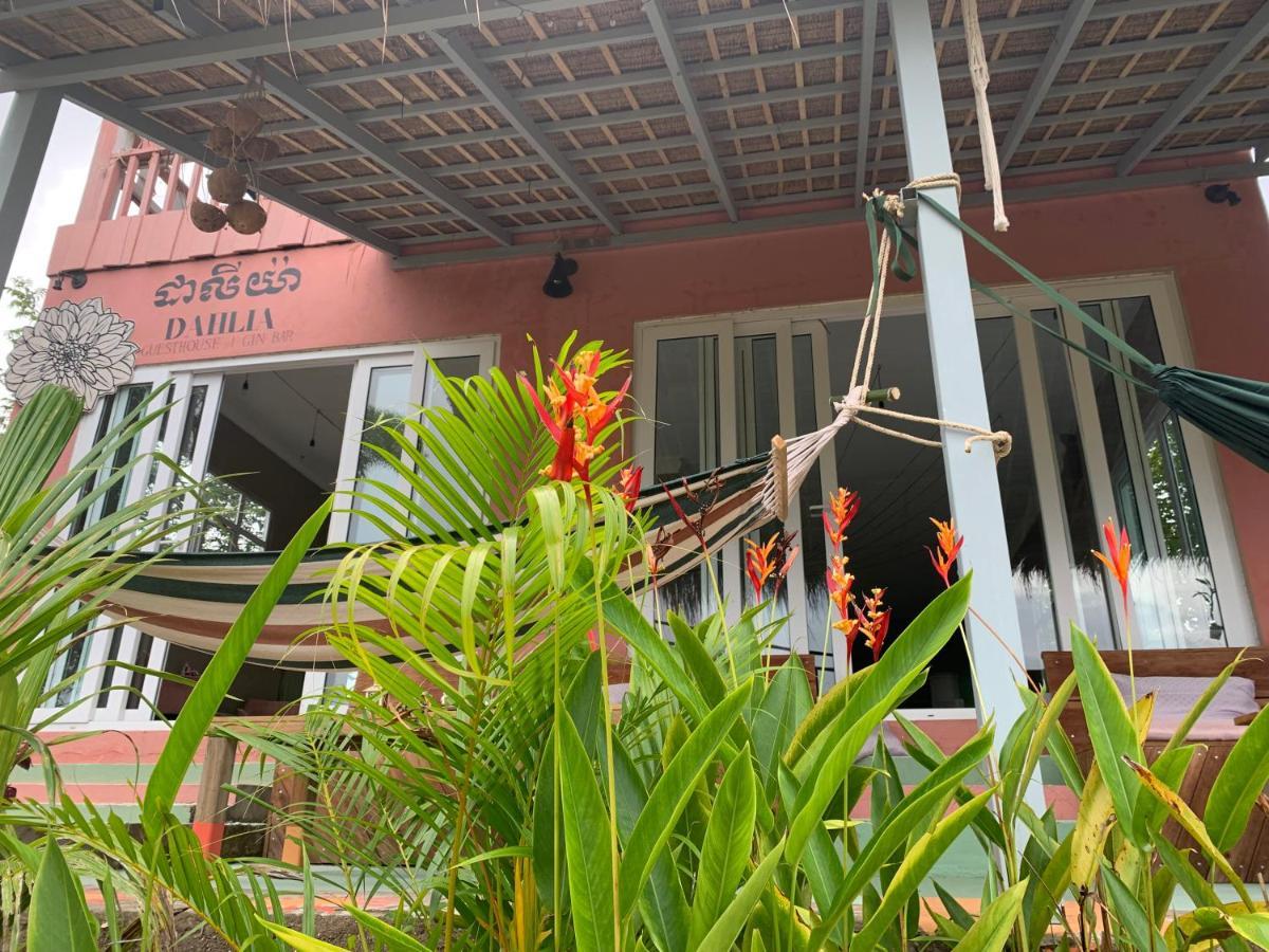 Dahlia Guesthouse Đảo Koh Rong Samloem Ngoại thất bức ảnh
