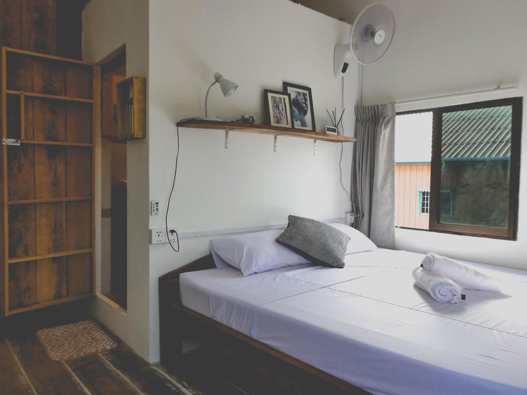 Dahlia Guesthouse Đảo Koh Rong Samloem Ngoại thất bức ảnh