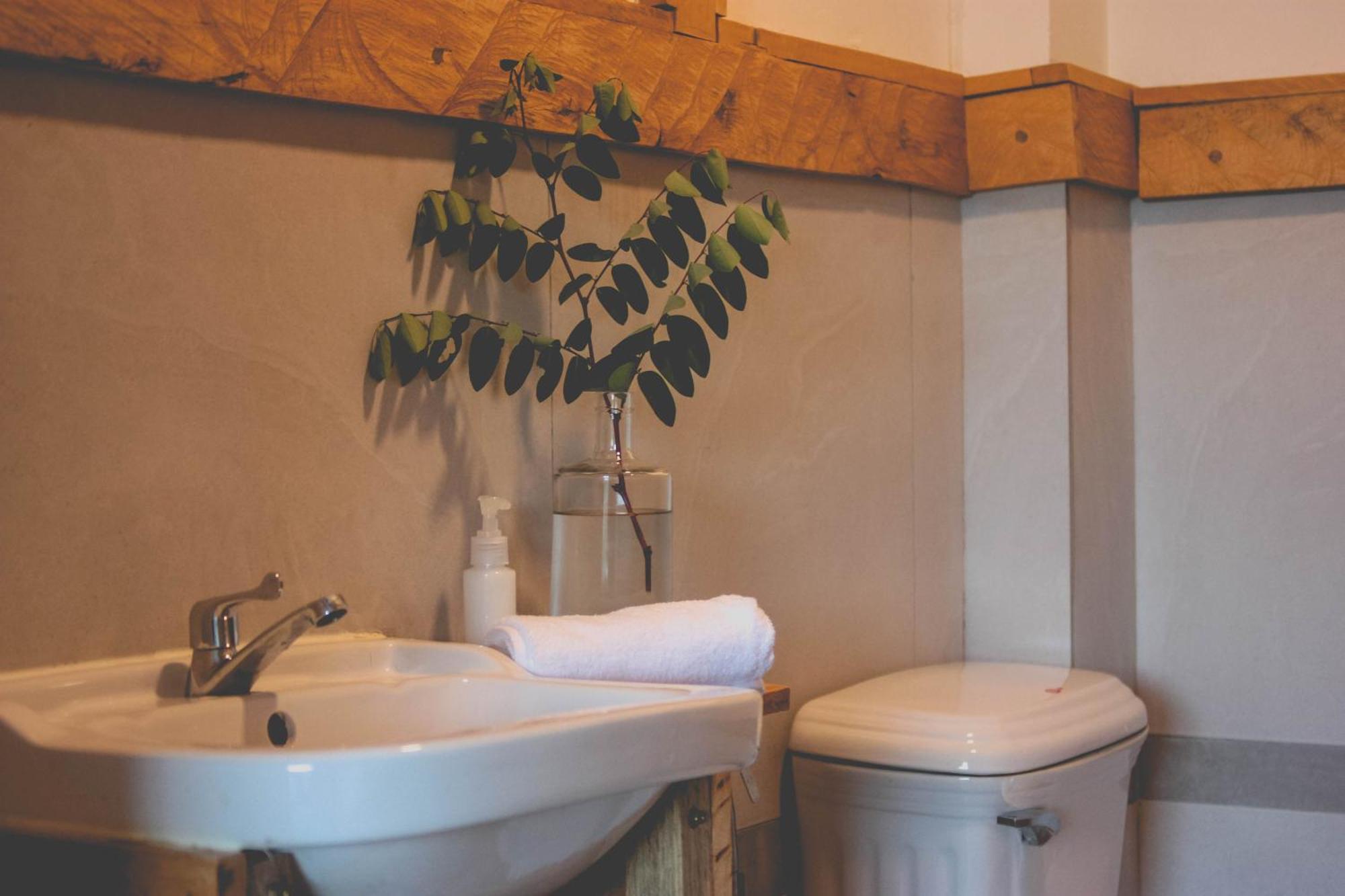 Dahlia Guesthouse Đảo Koh Rong Samloem Ngoại thất bức ảnh